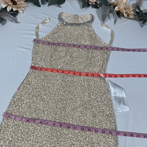 NWT $498 Mac Duggal [ 2 ] Bugle Bead Halter Body-Con Gown in‎ Nude Silver - Picture 4 of 15